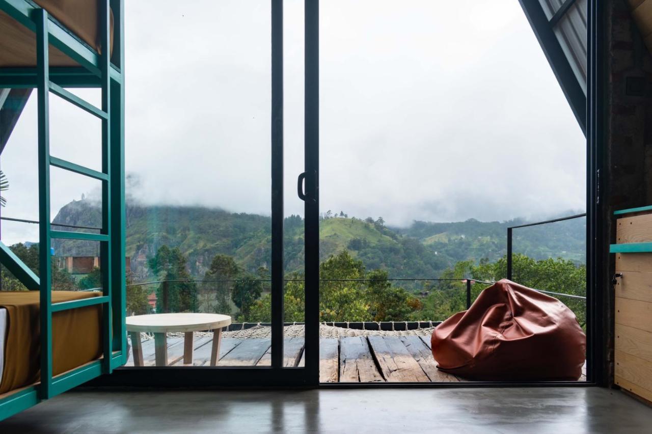 Wild Bee Hostel Элла Экстерьер фото