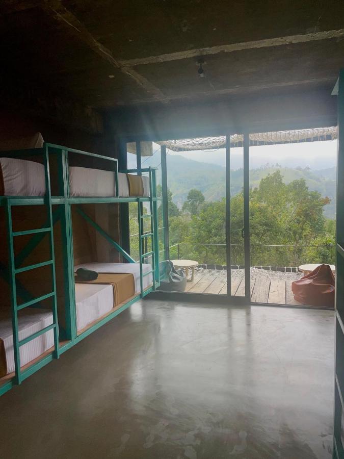 Wild Bee Hostel Элла Экстерьер фото